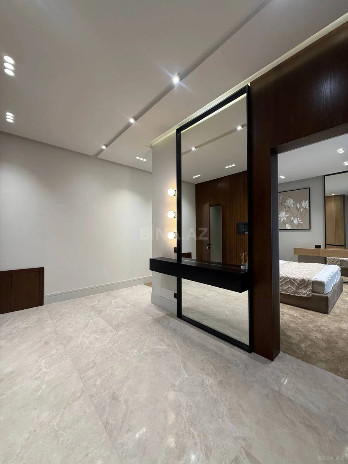 Satılır 4 otaqlı həyət evi 250 m²