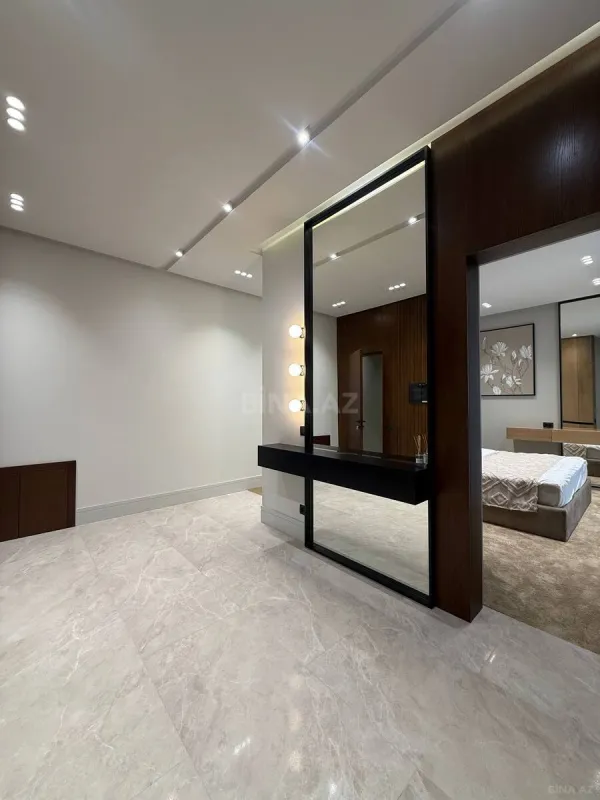 Satılır 4 otaqlı həyət evi 250 m²