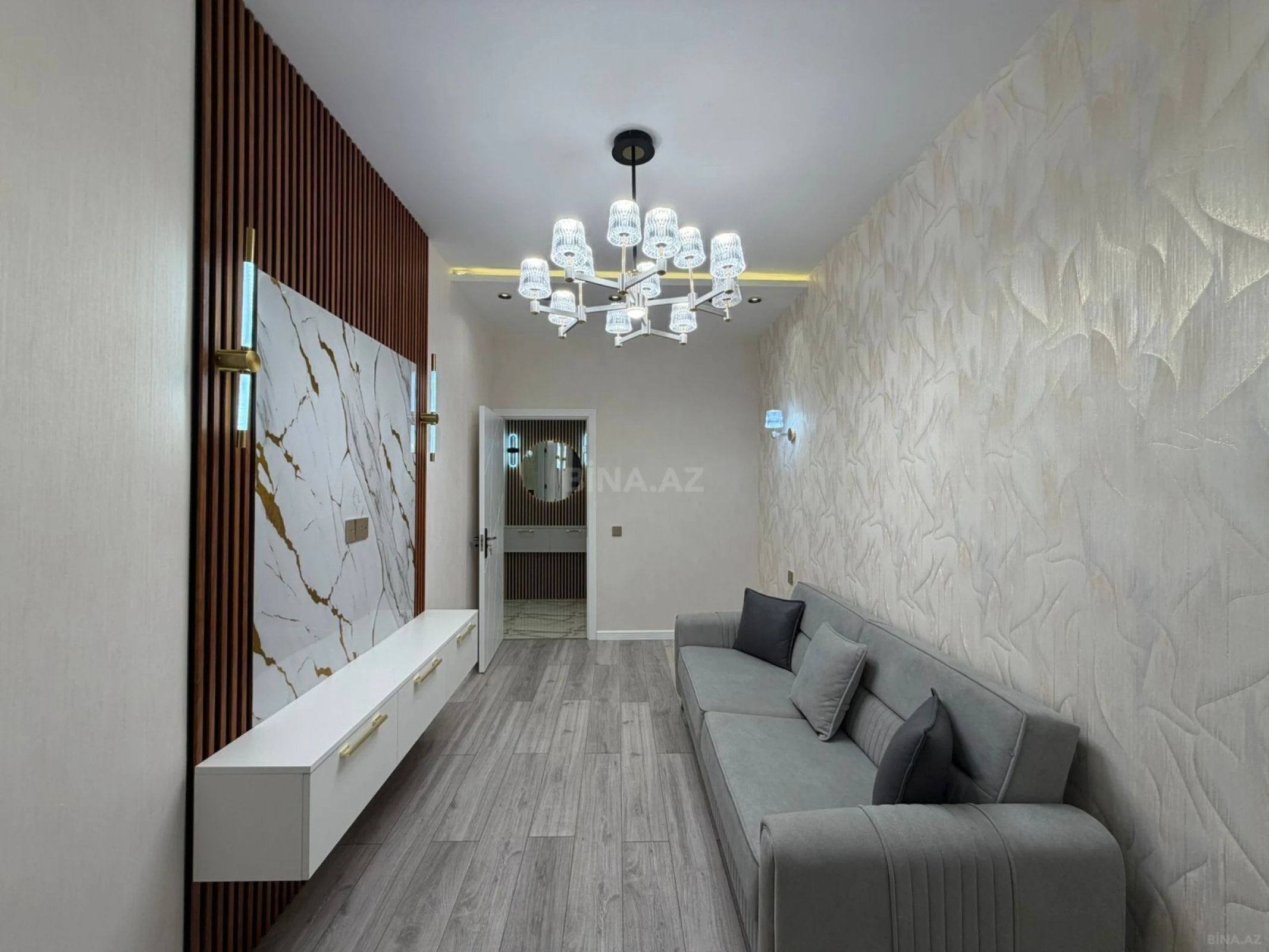 Satılır 2 otaqlı mənzil 75 m²