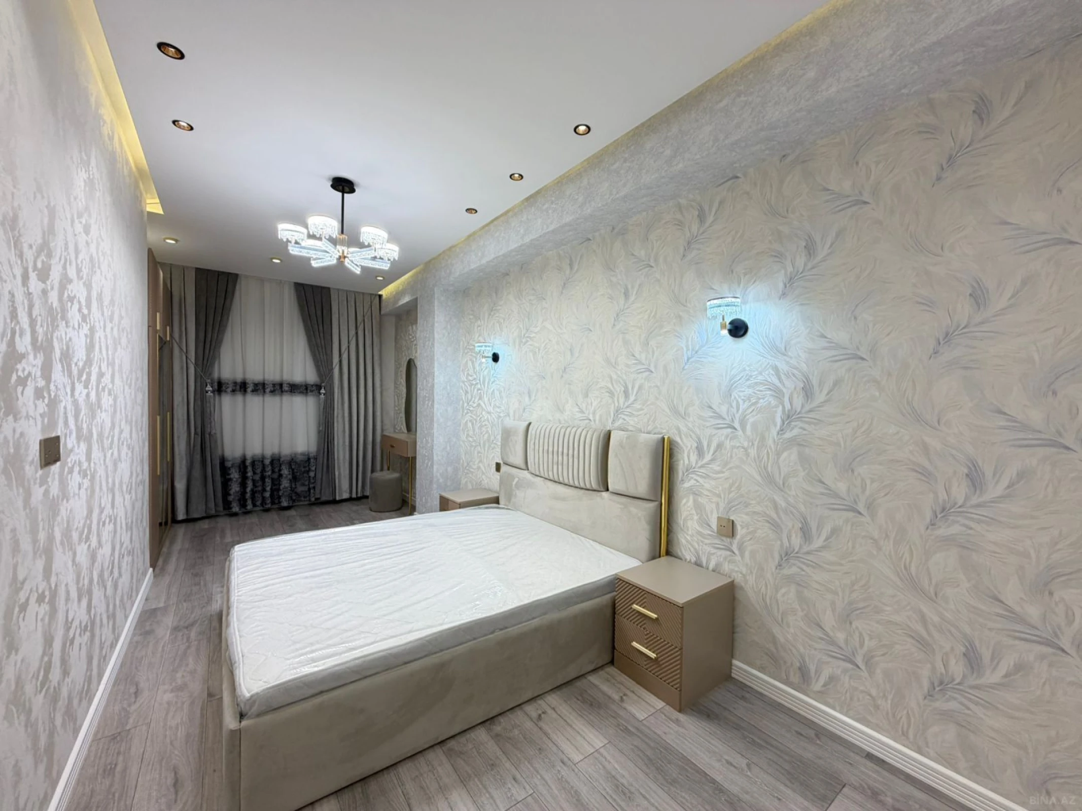 Satılır 2 otaqlı mənzil 75 m²