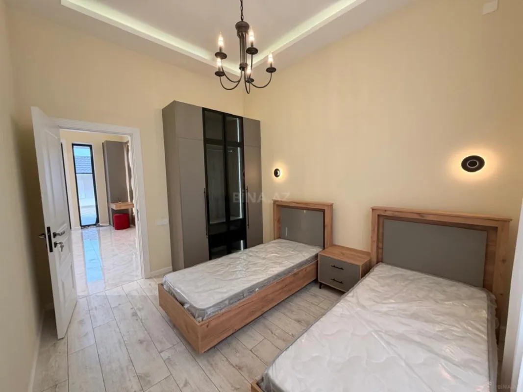 Satılır 4 otaqlı həyət evi 180 m²