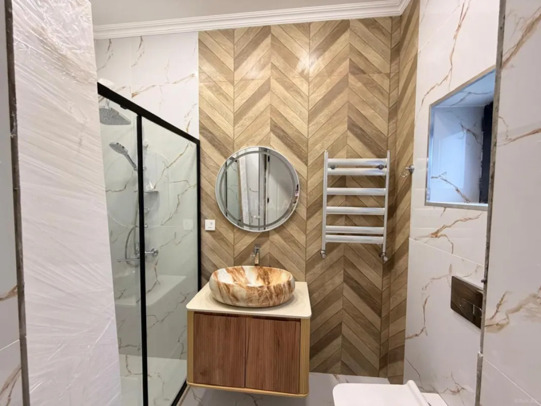 Satılır 4 otaqlı həyət evi 180 m²