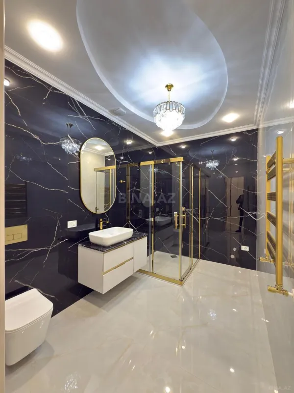 Satılır 4 otaqlı mənzil 160 m²
