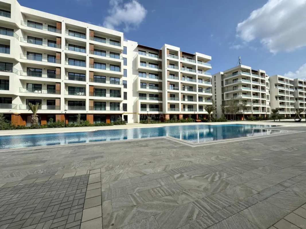 Satılır 1 otaqlı mənzil 56 m²