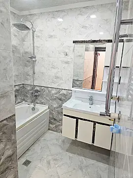 Satılır 2 otaqlı mənzil 82 m²