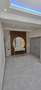 Satılır 3 otaqlı mənzil 141 m²