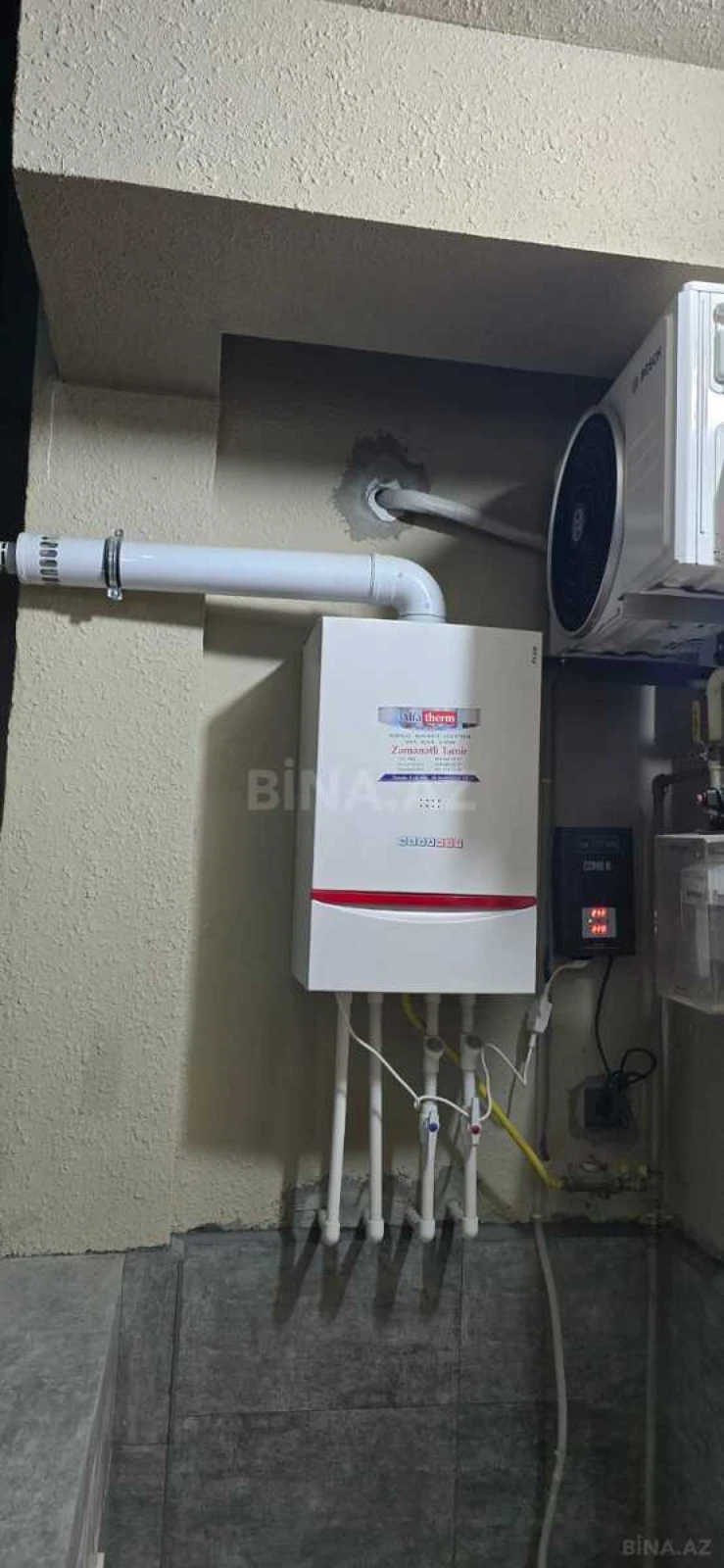 Satılır 3 otaqlı mənzil 141 m²