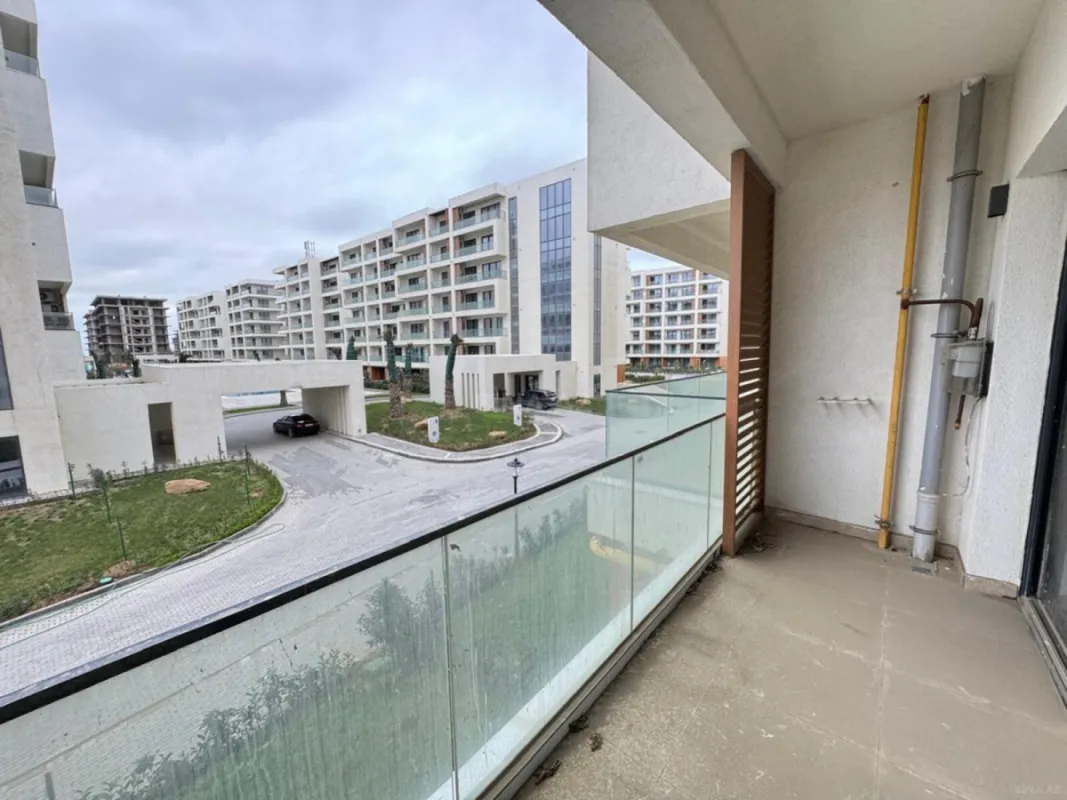 Satılır 1 otaqlı mənzil 56 m²