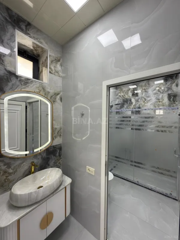 Satılır 4 otaqlı həyət evi 270 m²