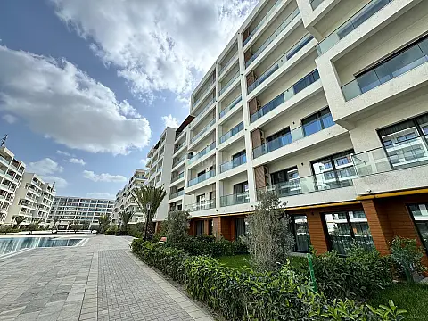 Satılır 2 otaqlı mənzil 94.8 m²