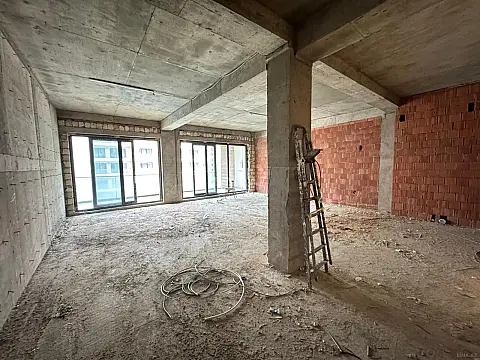 Satılır 2 otaqlı mənzil 94.8 m²