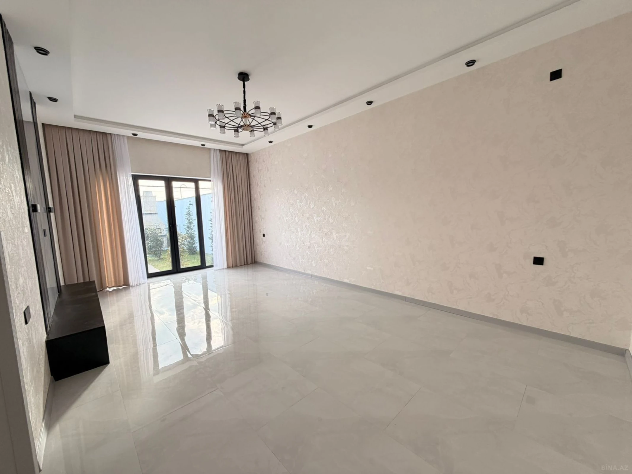 Satılır 4 otaqlı həyət evi 160 m²