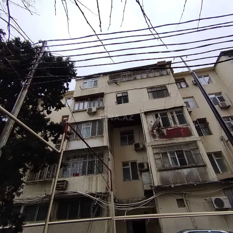 Satılır 2 otaqlı mənzil 60 m²