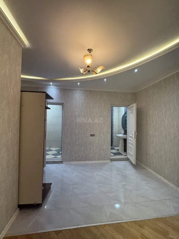 Satılır 2 otaqlı mənzil 76 m²