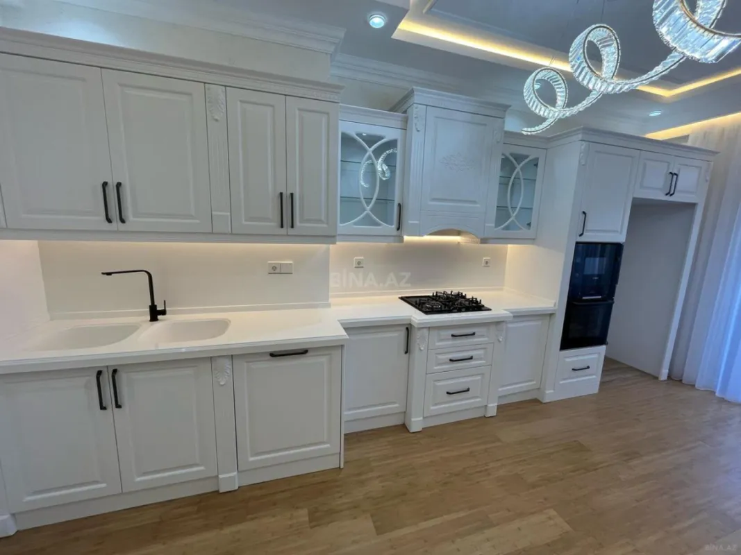 Satılır 2 otaqlı mənzil 101 m²