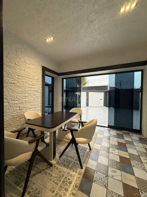 Satılır 4 otaqlı həyət evi 168 m²