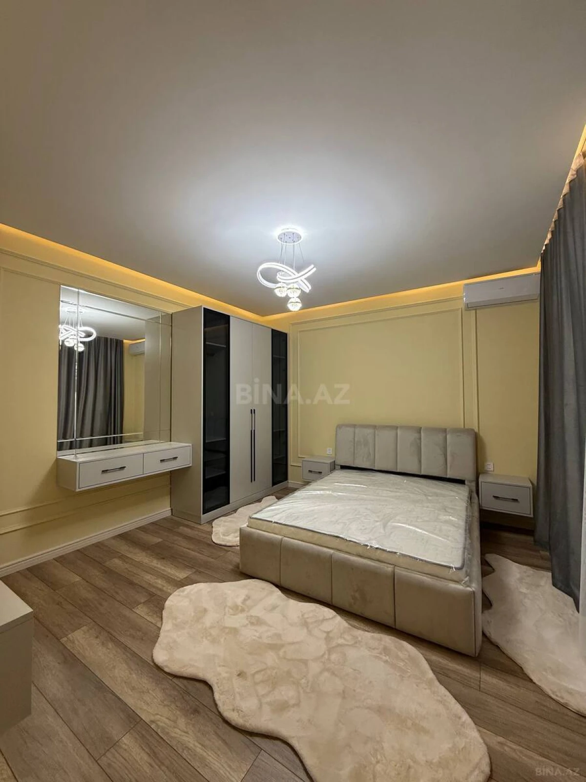 Satılır 4 otaqlı həyət evi 168 m²
