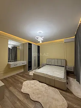 Satılır 4 otaqlı həyət evi 168 m²