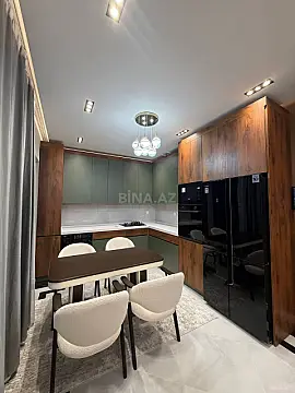 Satılır 4 otaqlı həyət evi 168 m²