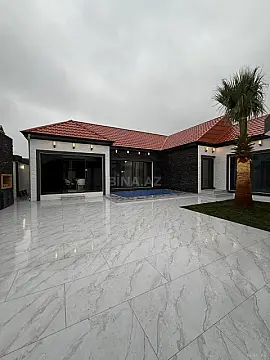 Satılır 4 otaqlı həyət evi 168 m²