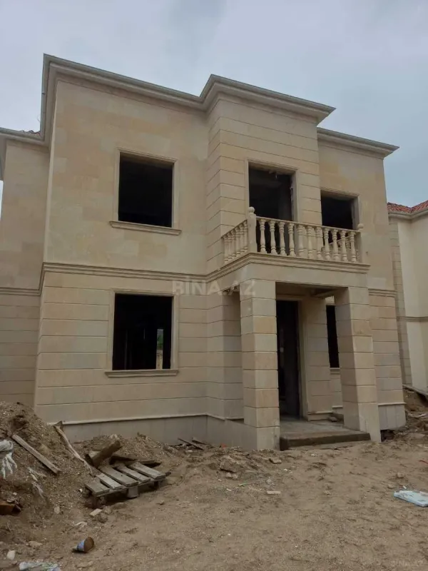 Satılır 5 otaqlı həyət evi 400 m²