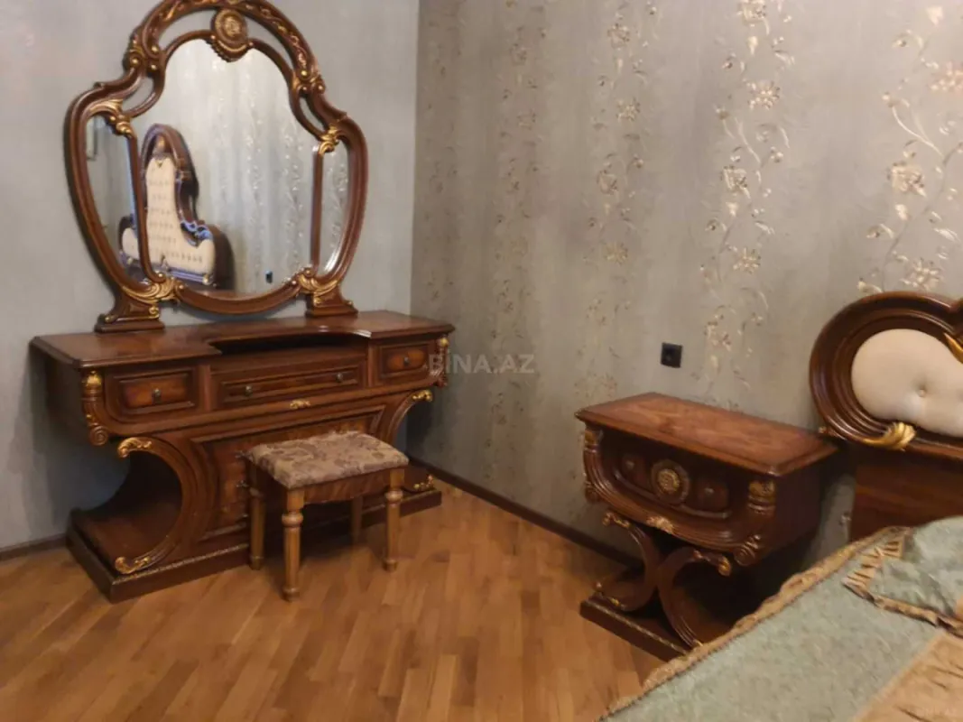 Kirayə verilir 3 otaqlı mənzil 110 m²