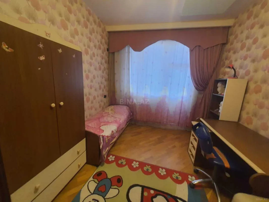 Kirayə verilir 3 otaqlı mənzil 110 m²