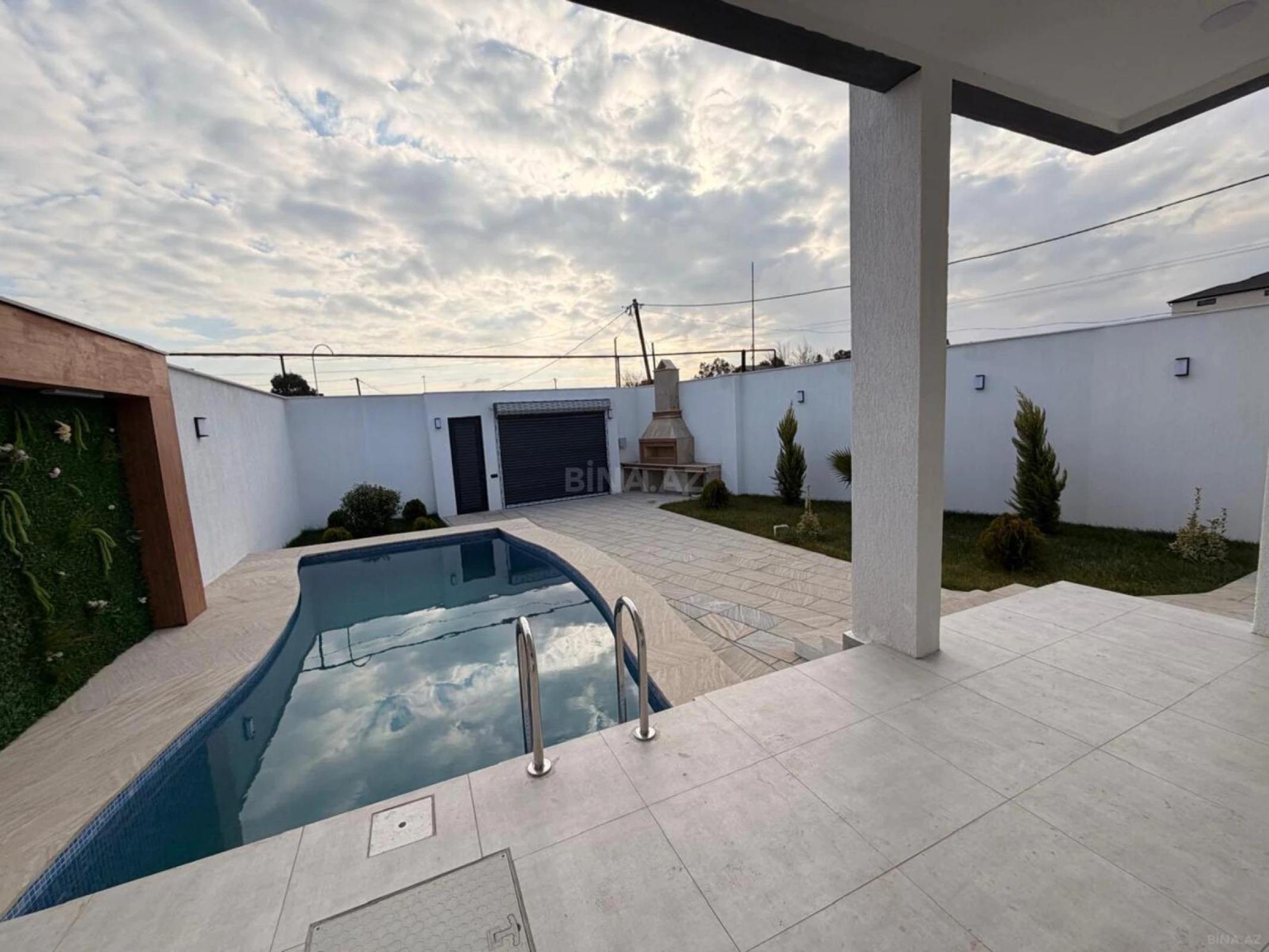 Satılır 4 otaqlı həyət evi 170 m²