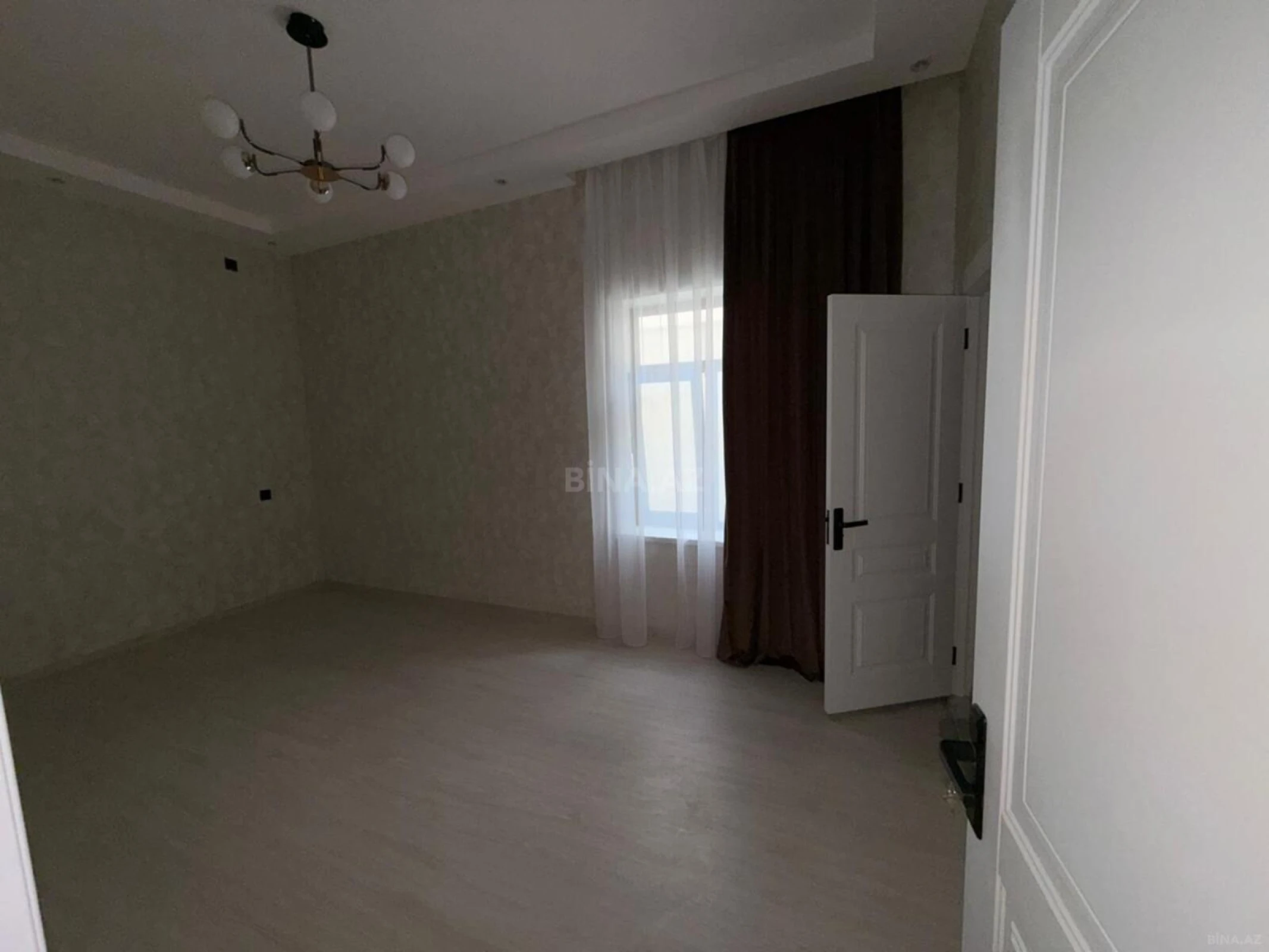 Satılır 4 otaqlı həyət evi 170 m²