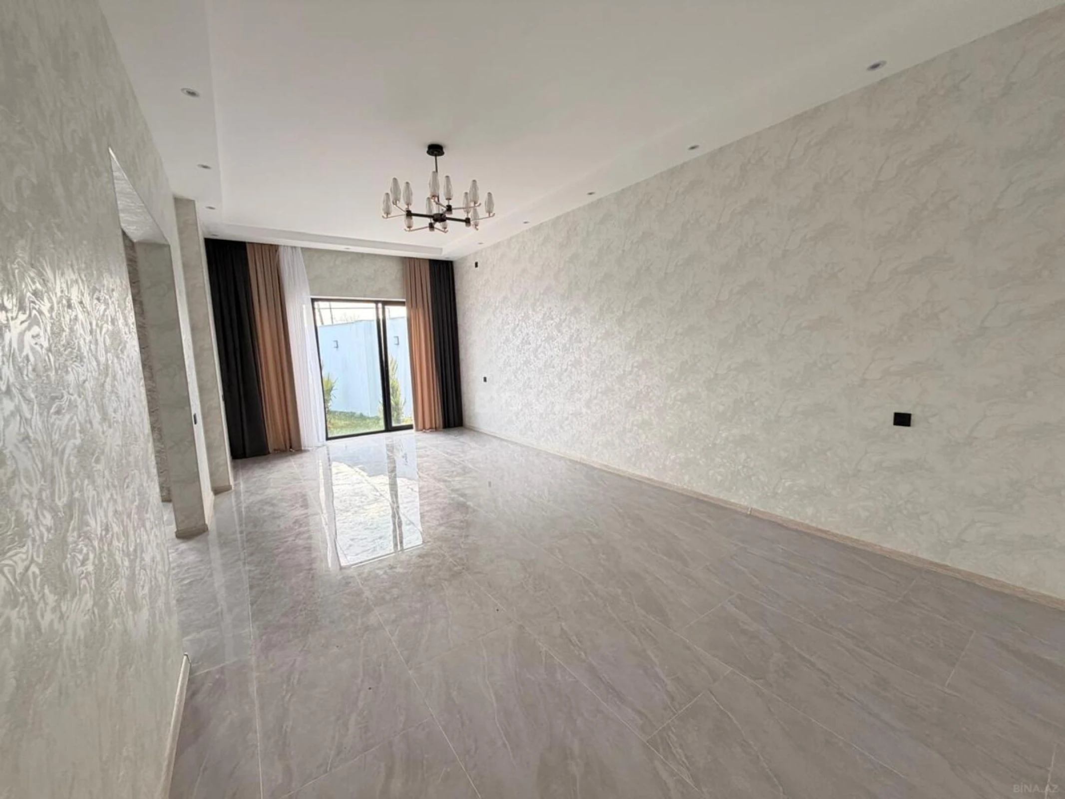 Satılır 4 otaqlı həyət evi 170 m²