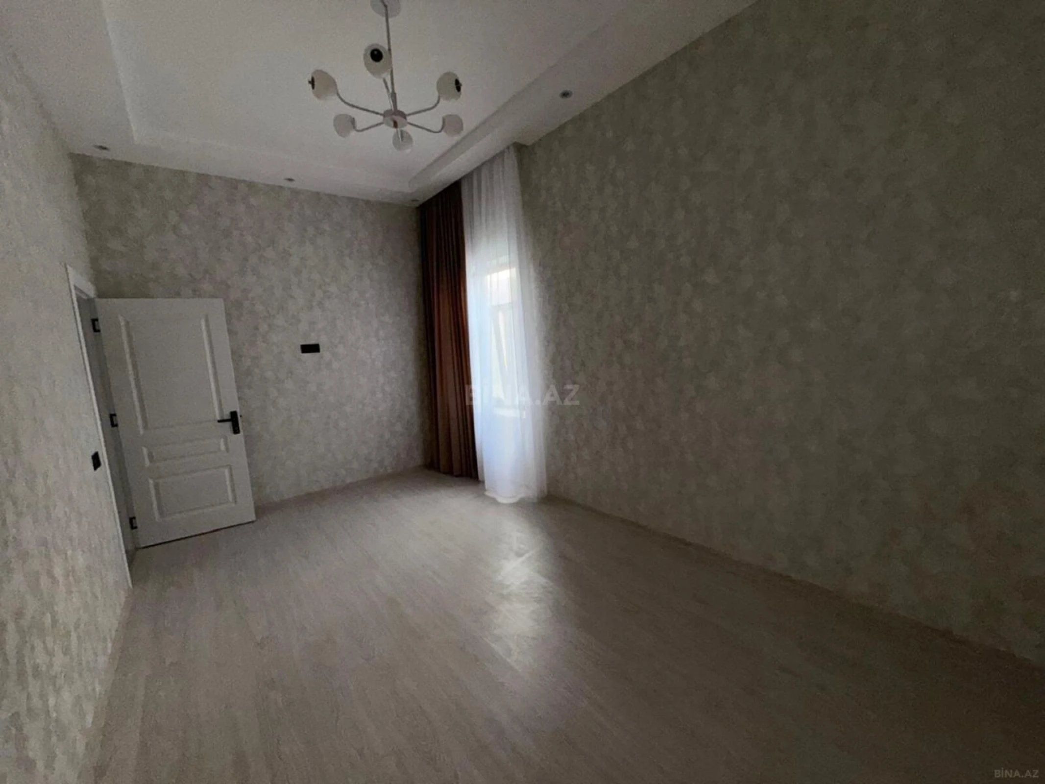 Satılır 4 otaqlı həyət evi 170 m²