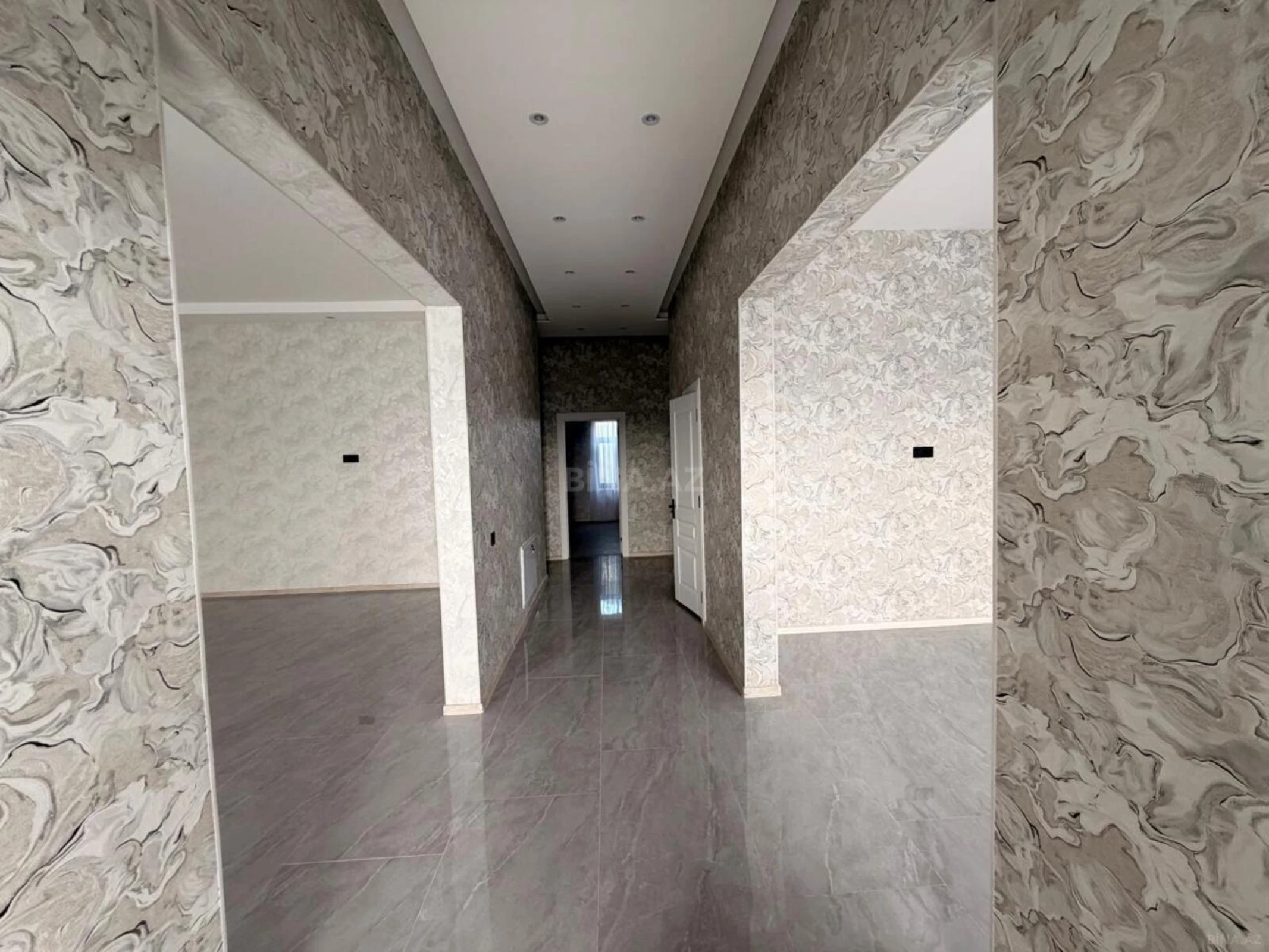 Satılır 4 otaqlı həyət evi 170 m²