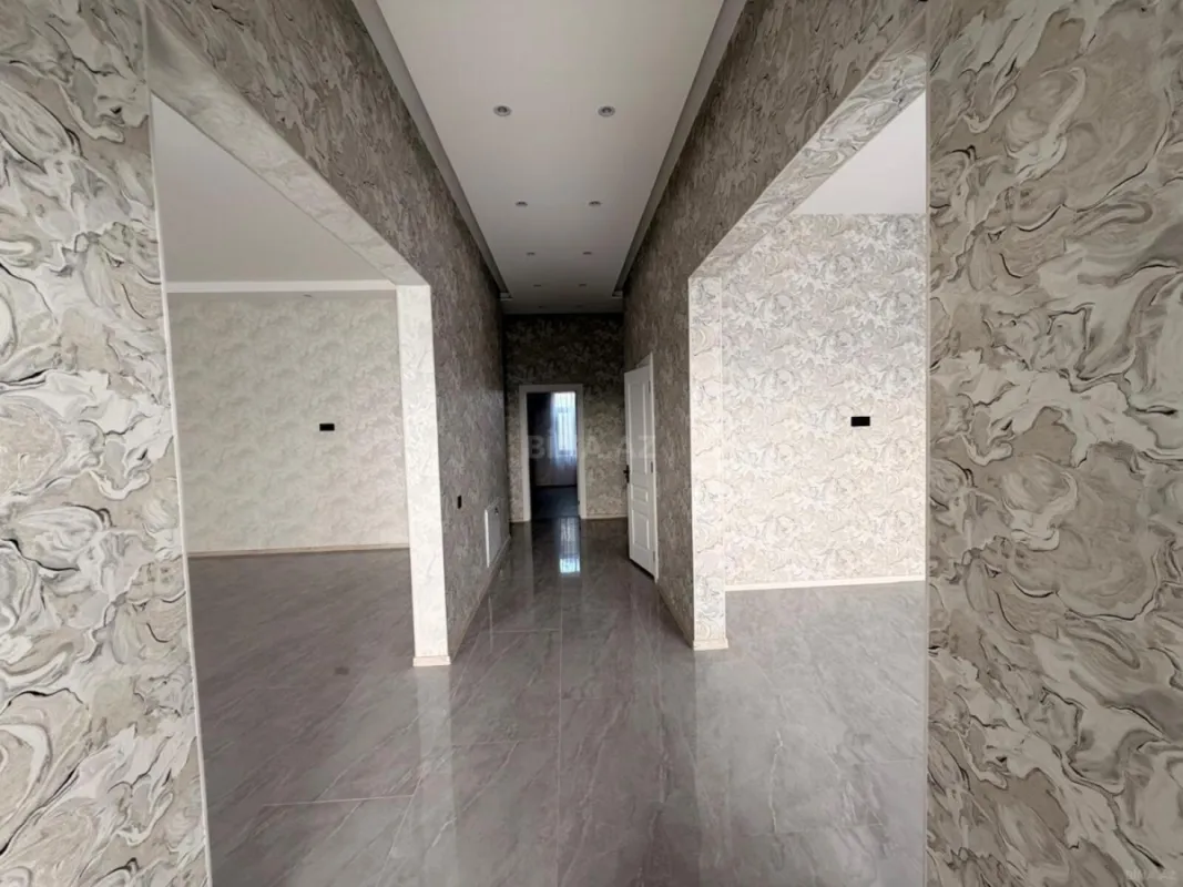 Satılır 4 otaqlı həyət evi 170 m²