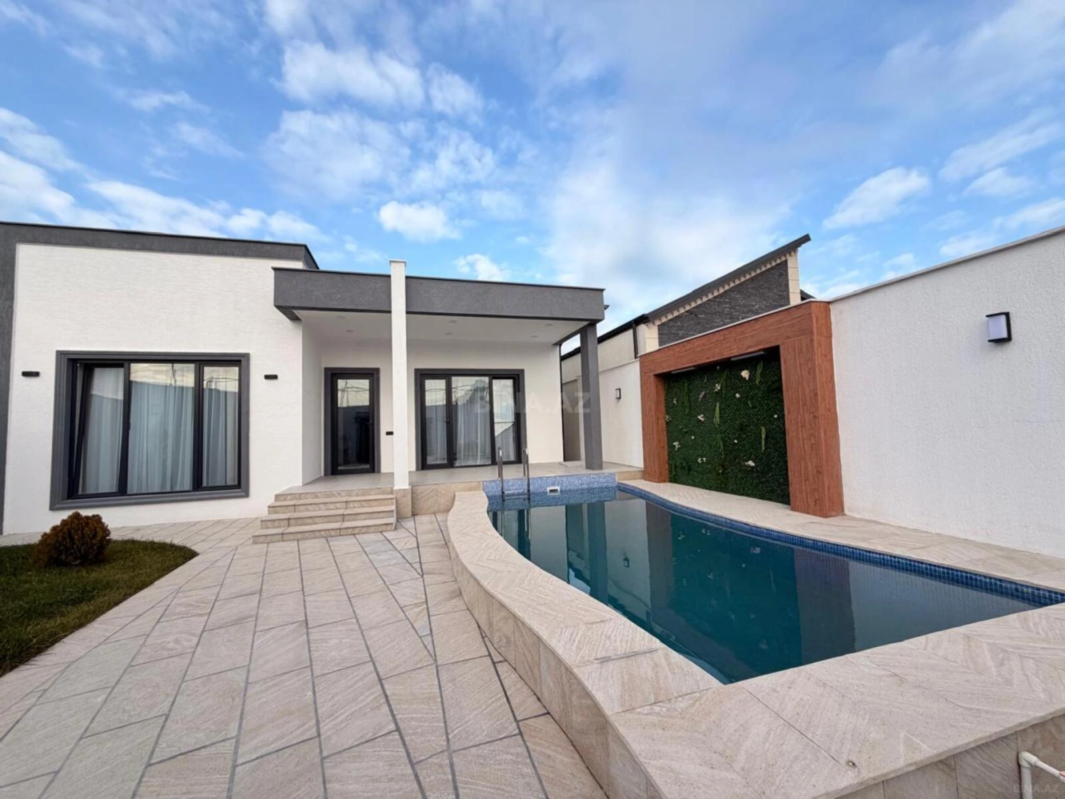 Satılır 4 otaqlı həyət evi 170 m²