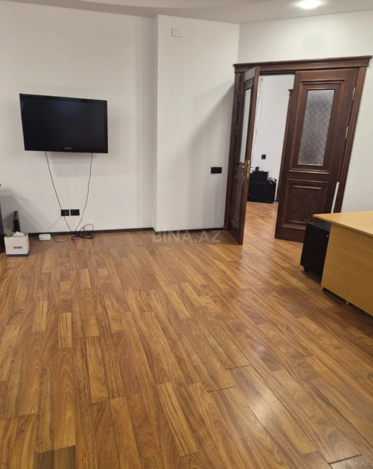 Kirayə verilir 6 otaqlı ofis 200 m²