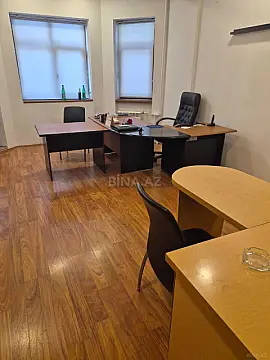 Kirayə verilir 6 otaqlı ofis 200 m² — Bakı 6 otaq 200.00 m²
