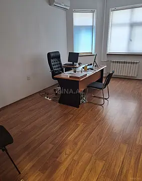 Kirayə verilir 6 otaqlı ofis 200 m²