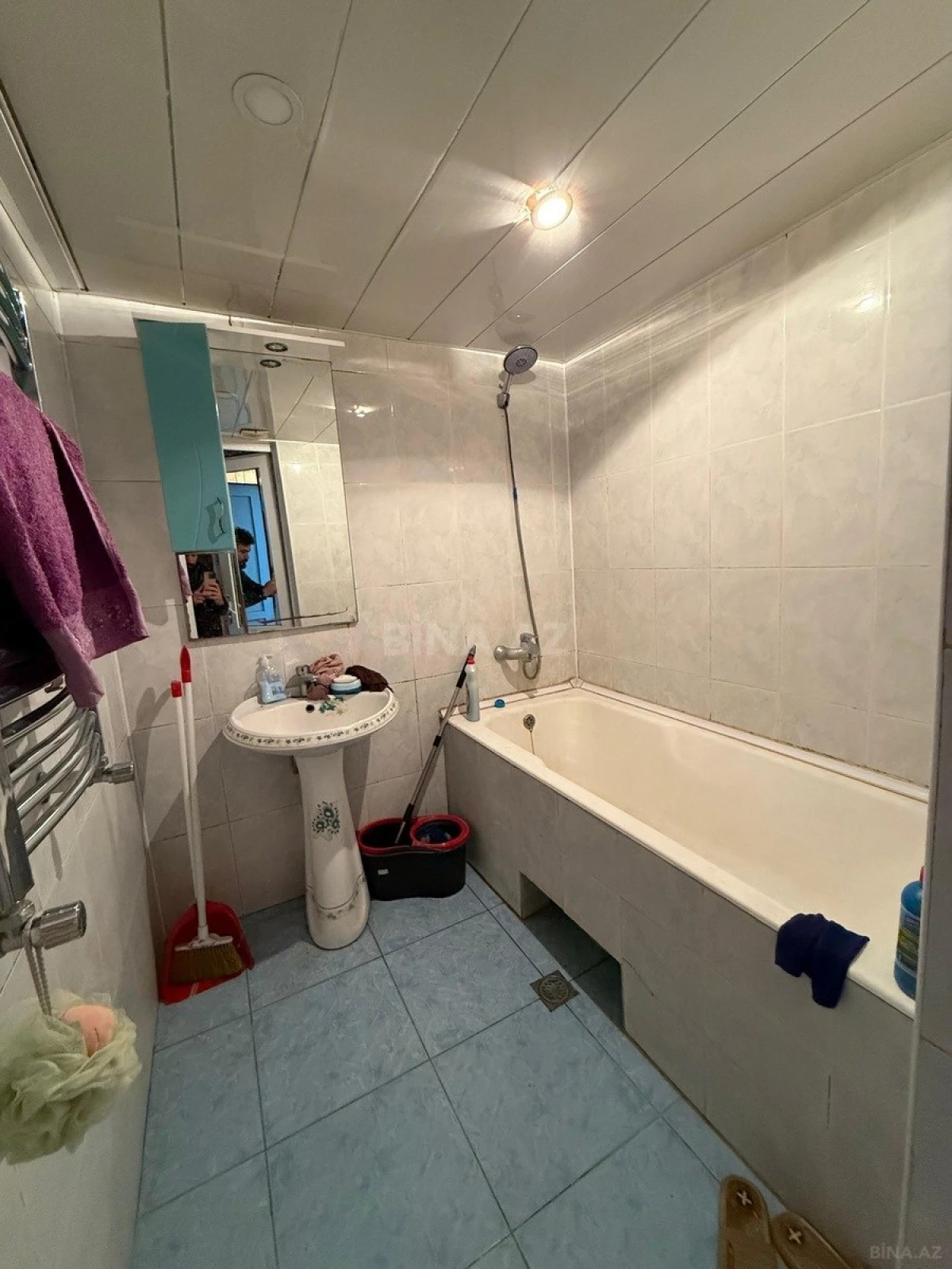 Satılır 4 otaqlı mənzil 141 m²