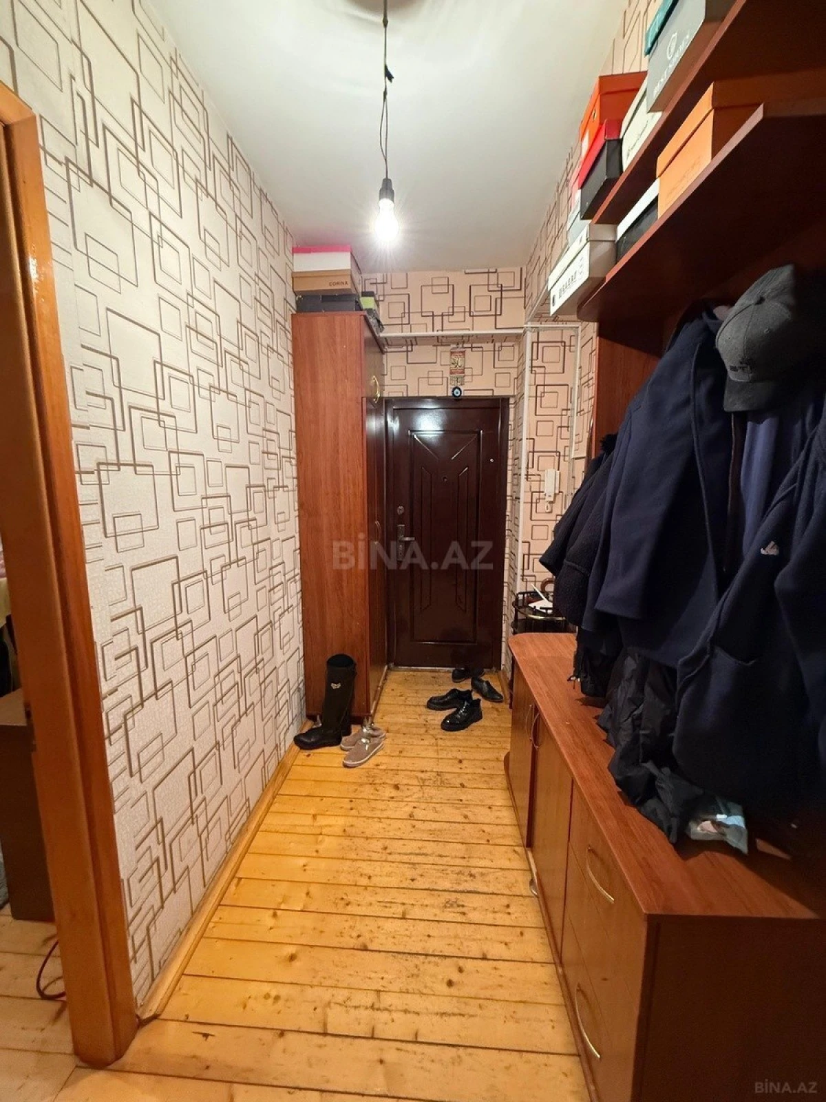 Satılır 4 otaqlı mənzil 141 m²