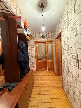 Satılır 4 otaqlı mənzil 141 m²