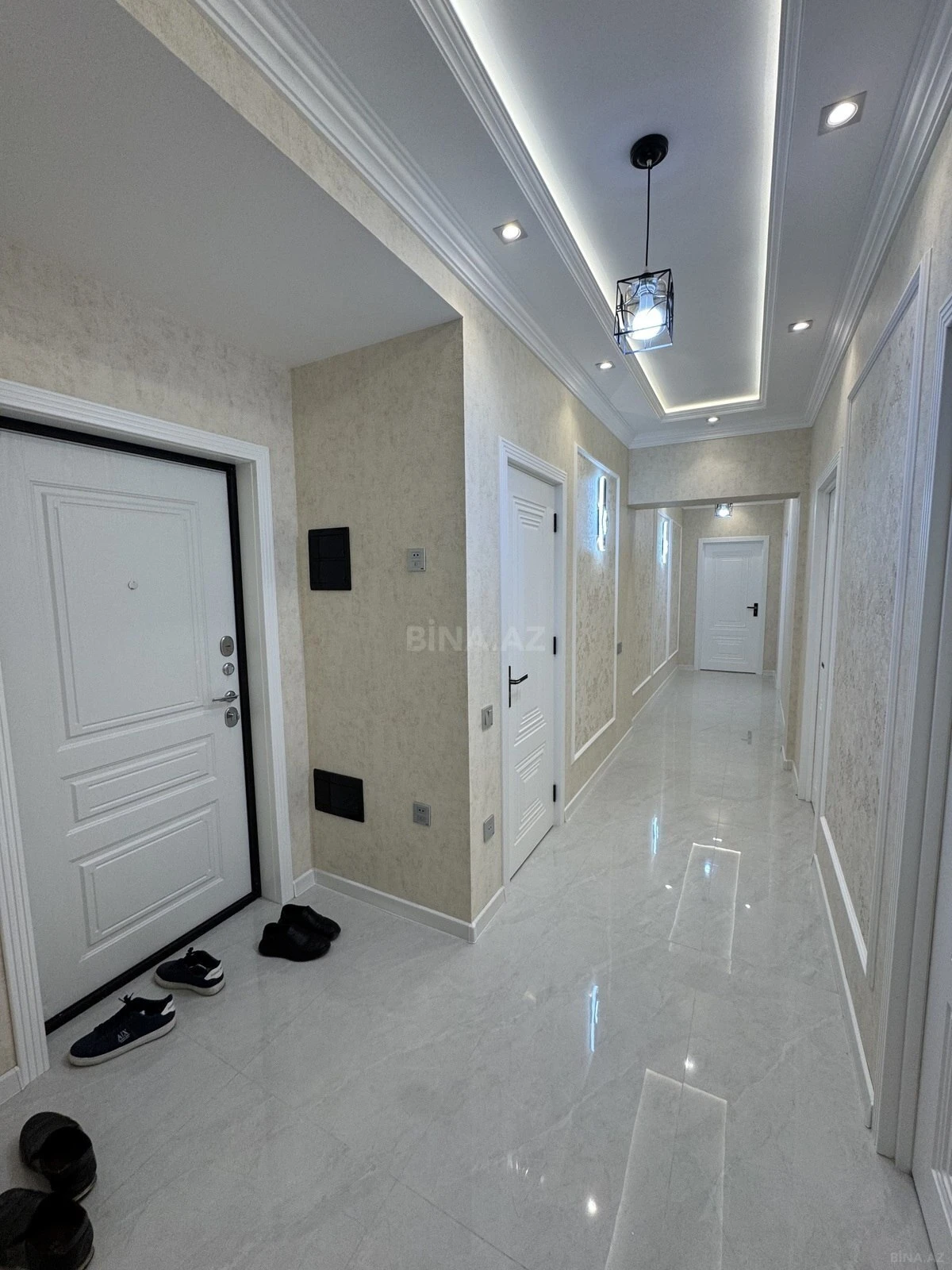 Satılır 3 otaqlı mənzil 116 m²