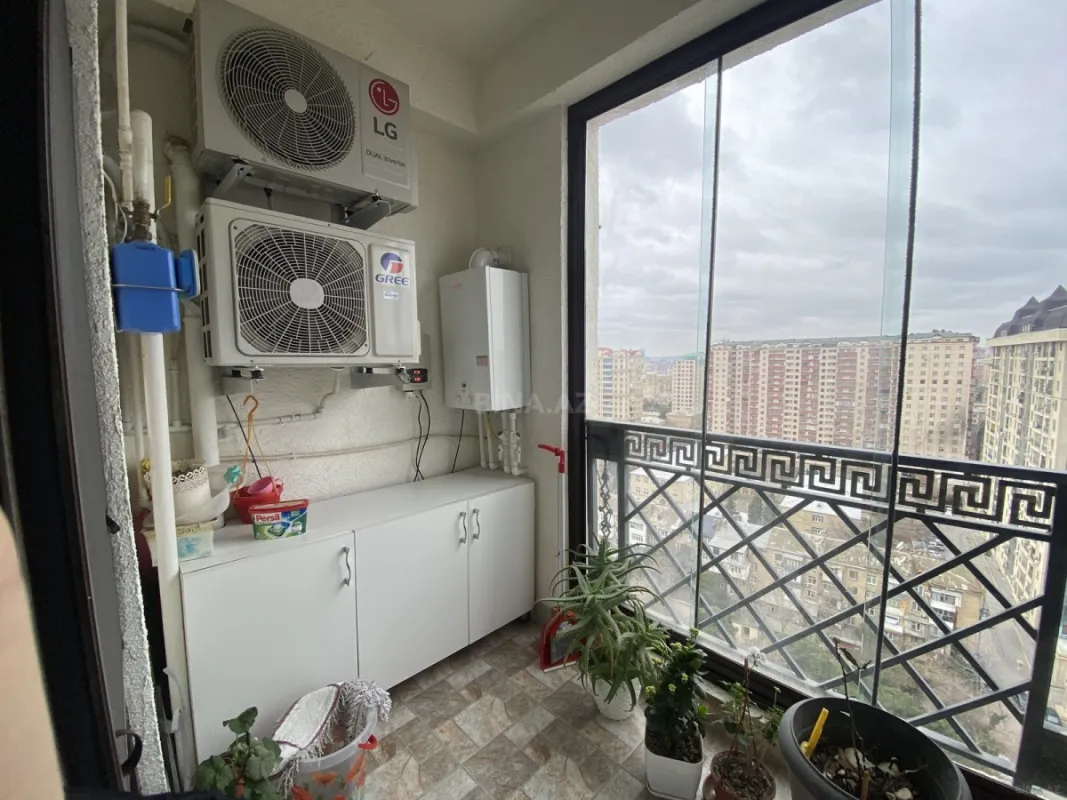 Satılır 3 otaqlı mənzil 97 m²