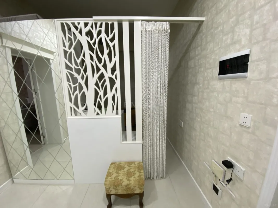 Satılır 3 otaqlı mənzil 97 m²