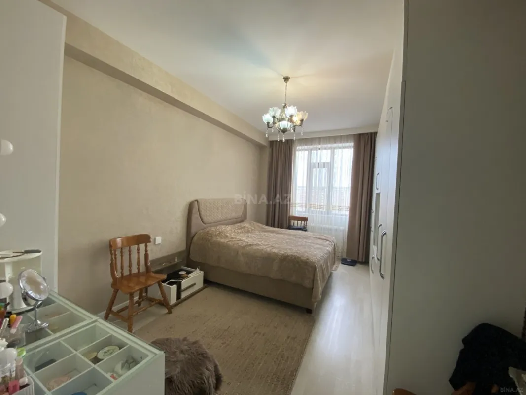 Satılır 3 otaqlı mənzil 97 m²