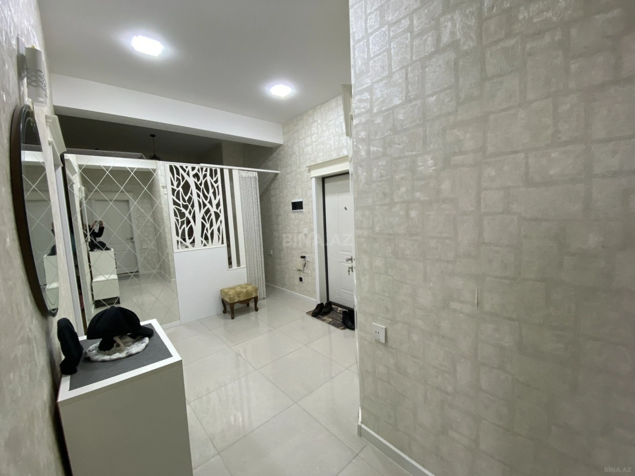 Satılır 3 otaqlı mənzil 97 m²