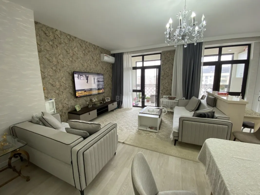 Satılır 3 otaqlı mənzil 97 m²