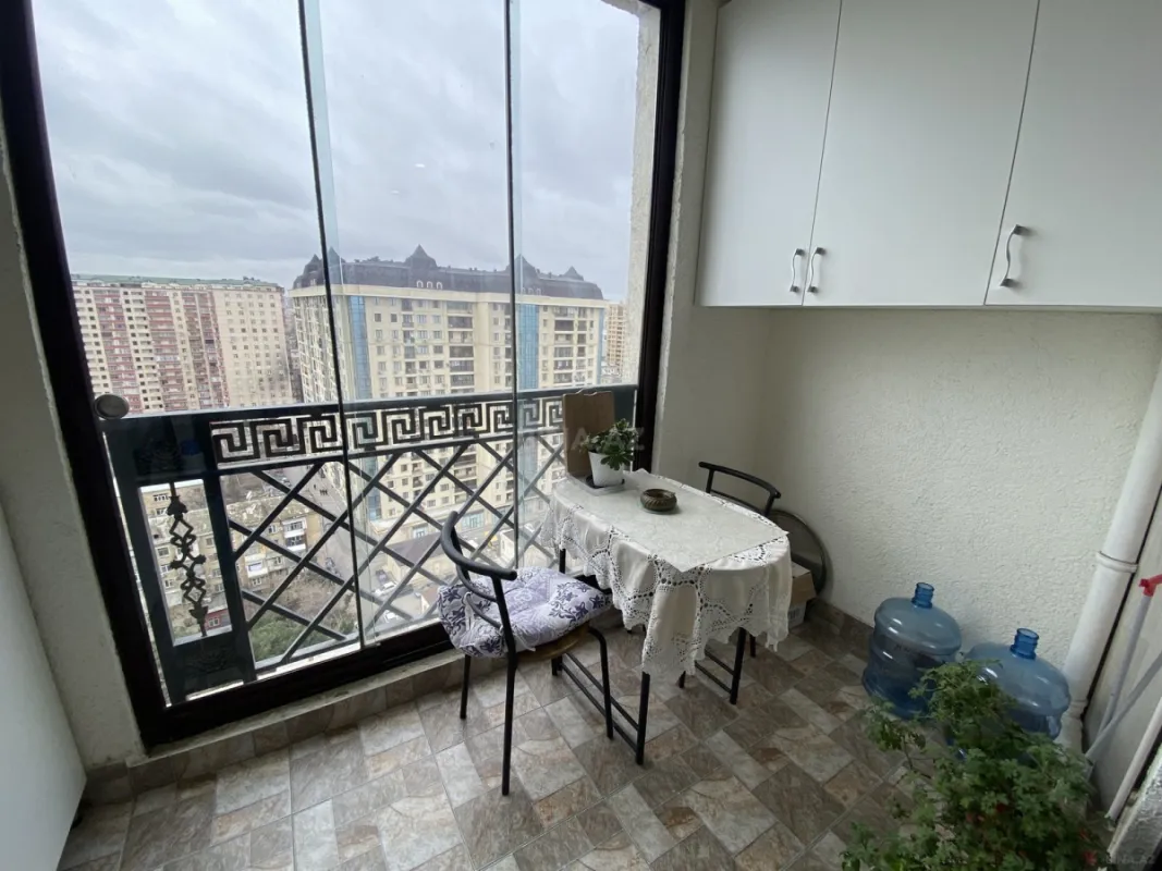 Satılır 3 otaqlı mənzil 97 m²