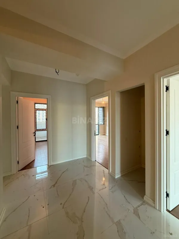 Satılır 4 otaqlı mənzil 120.4 m²
