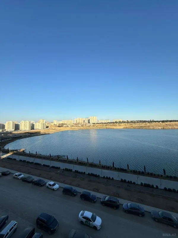 Satılır 4 otaqlı mənzil 120.4 m²