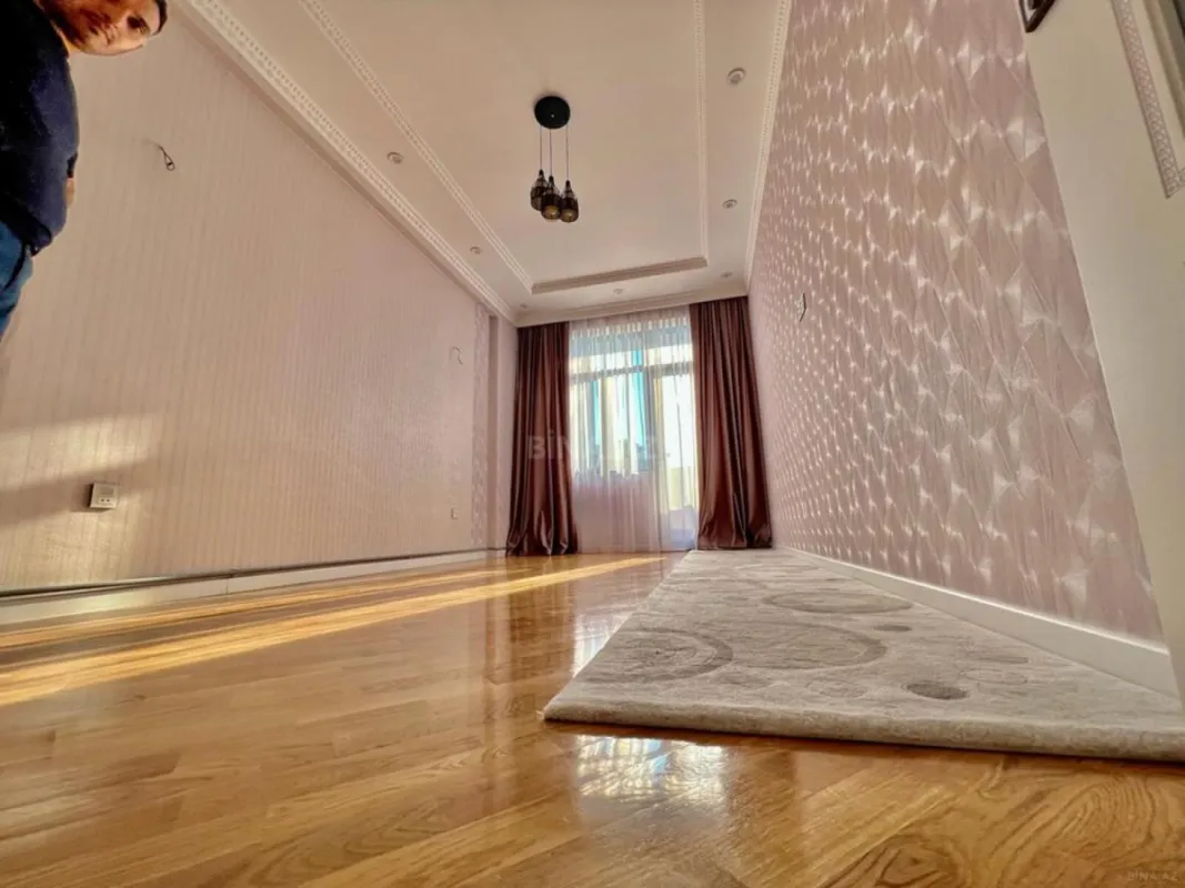 Satılır 2 otaqlı mənzil 65 m²
